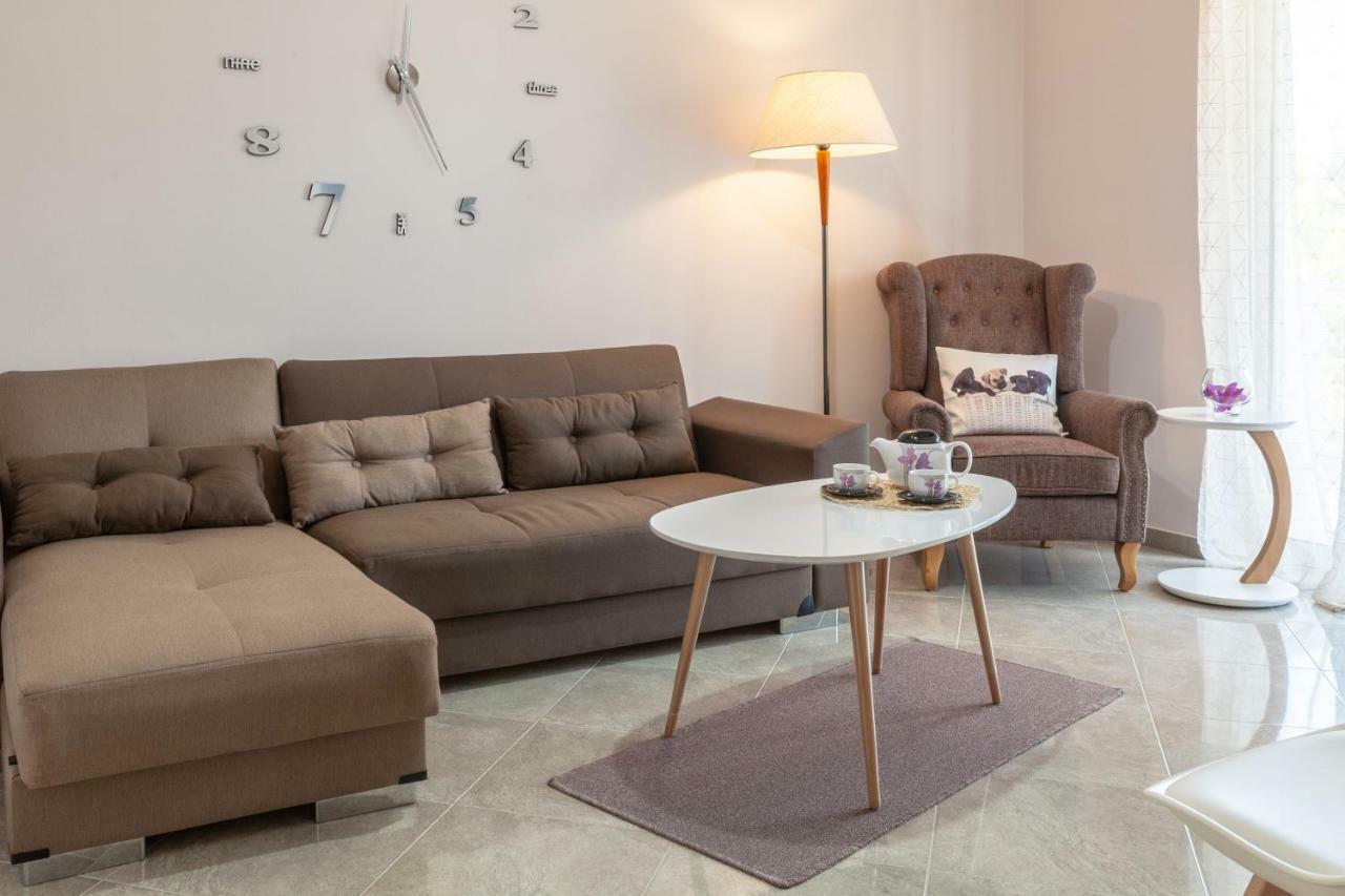 John Apartments Drepano  Eksteriør bilde